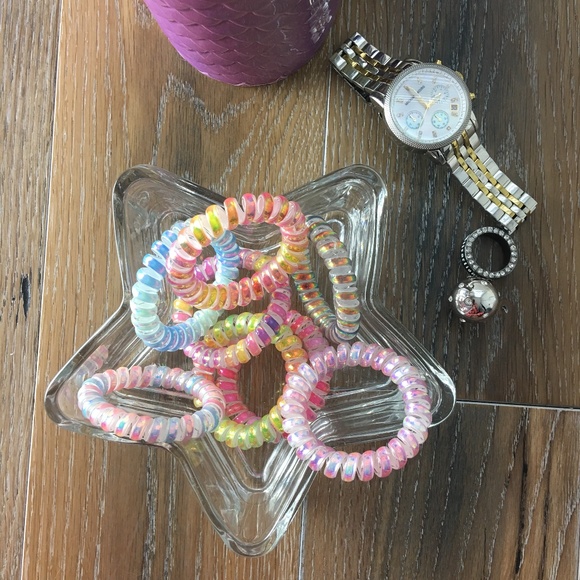 Accessories - 🤩SALE🤩 Spiral Hair Toggle Updo Ponytail Gym Hair